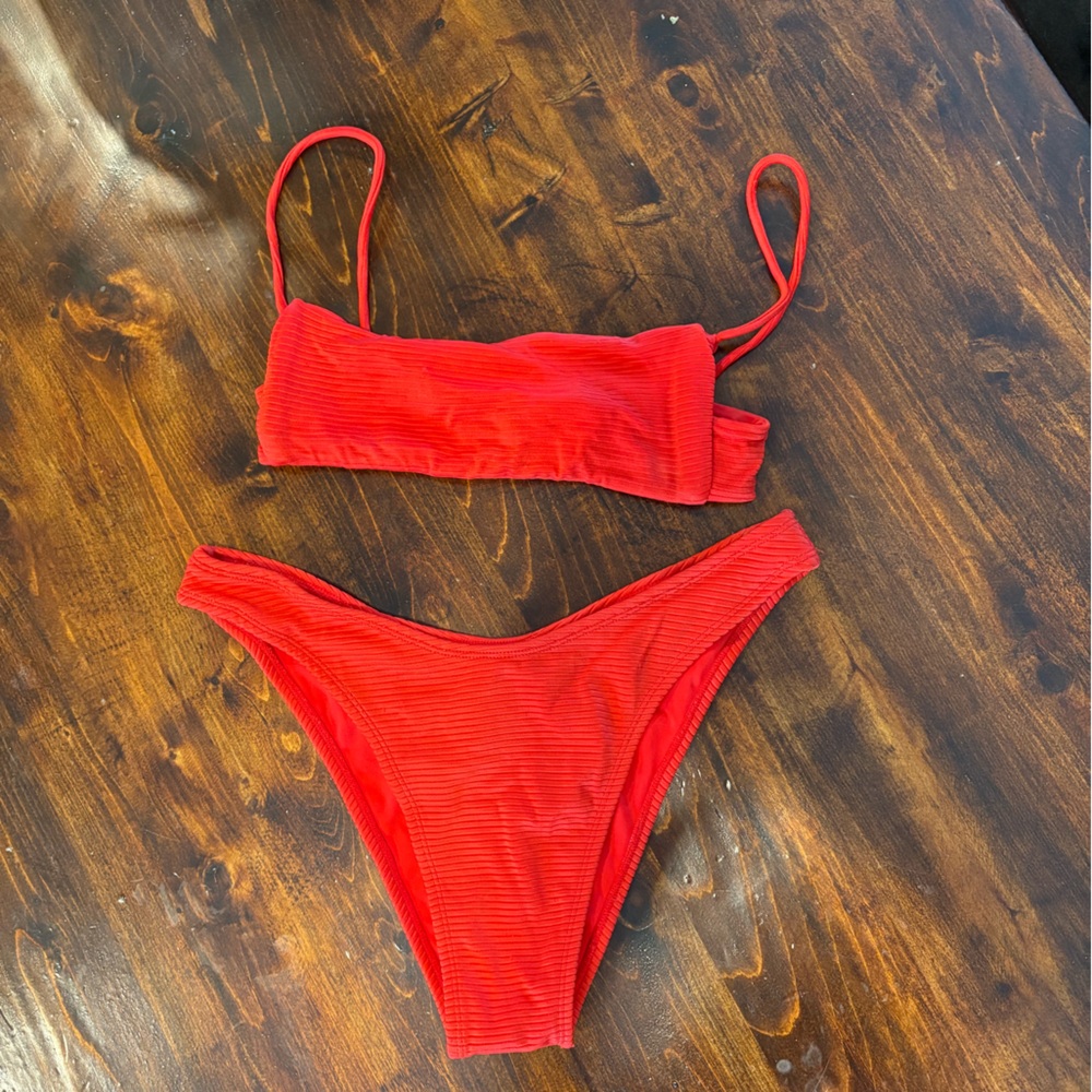 Wanita Swim Red Bikini